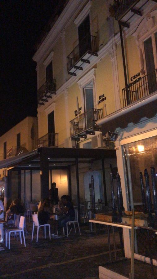 Riva Destra * Ischia